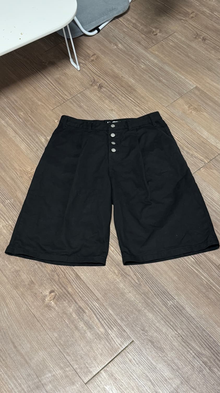 휴이Receipt Pin-Tuck Bermuda Pants Black02 상품이미지2