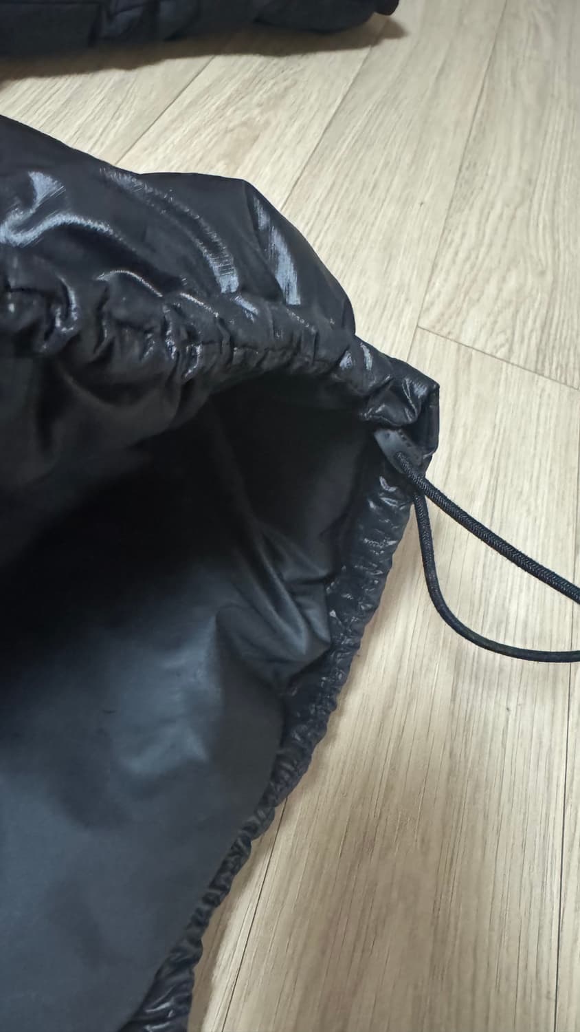 아디다스  오리지널 다운 패딩  블랙 색상  L 상품이미지4