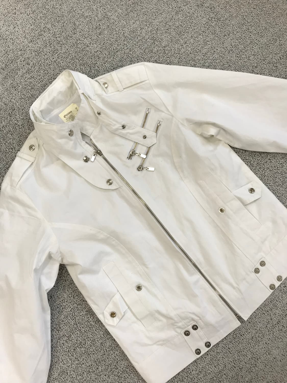 락시크 화이트 자켓 상품이미지4