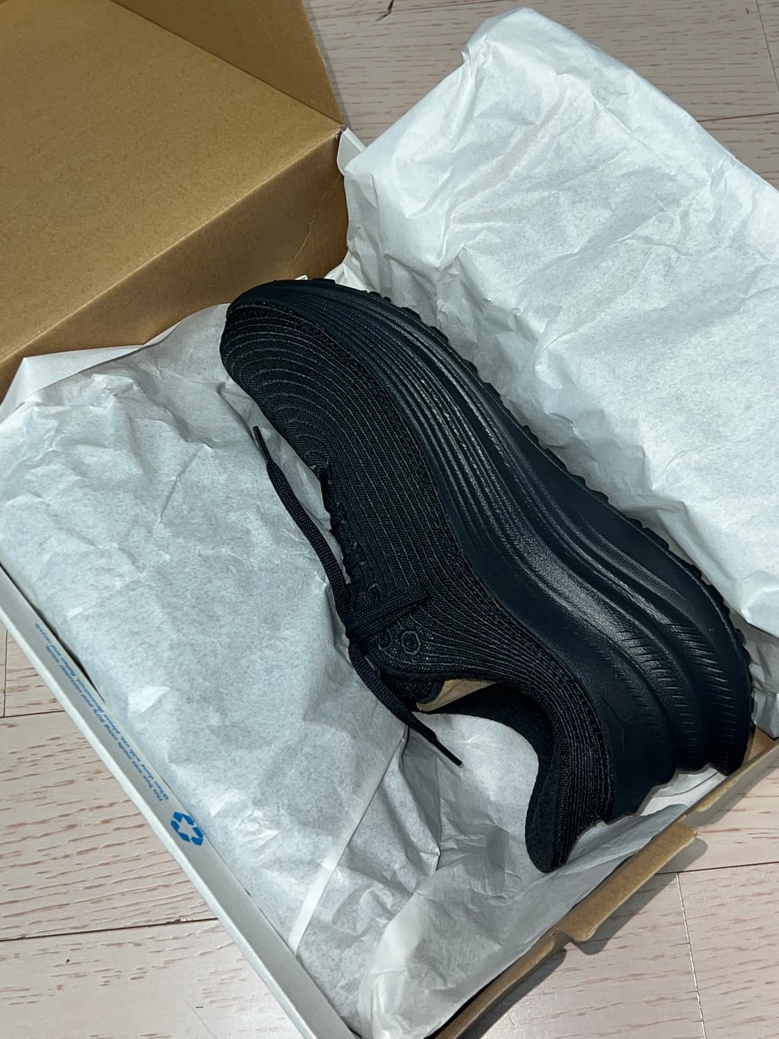 꼼데가르송 호카 오네오네 275 상품이미지2