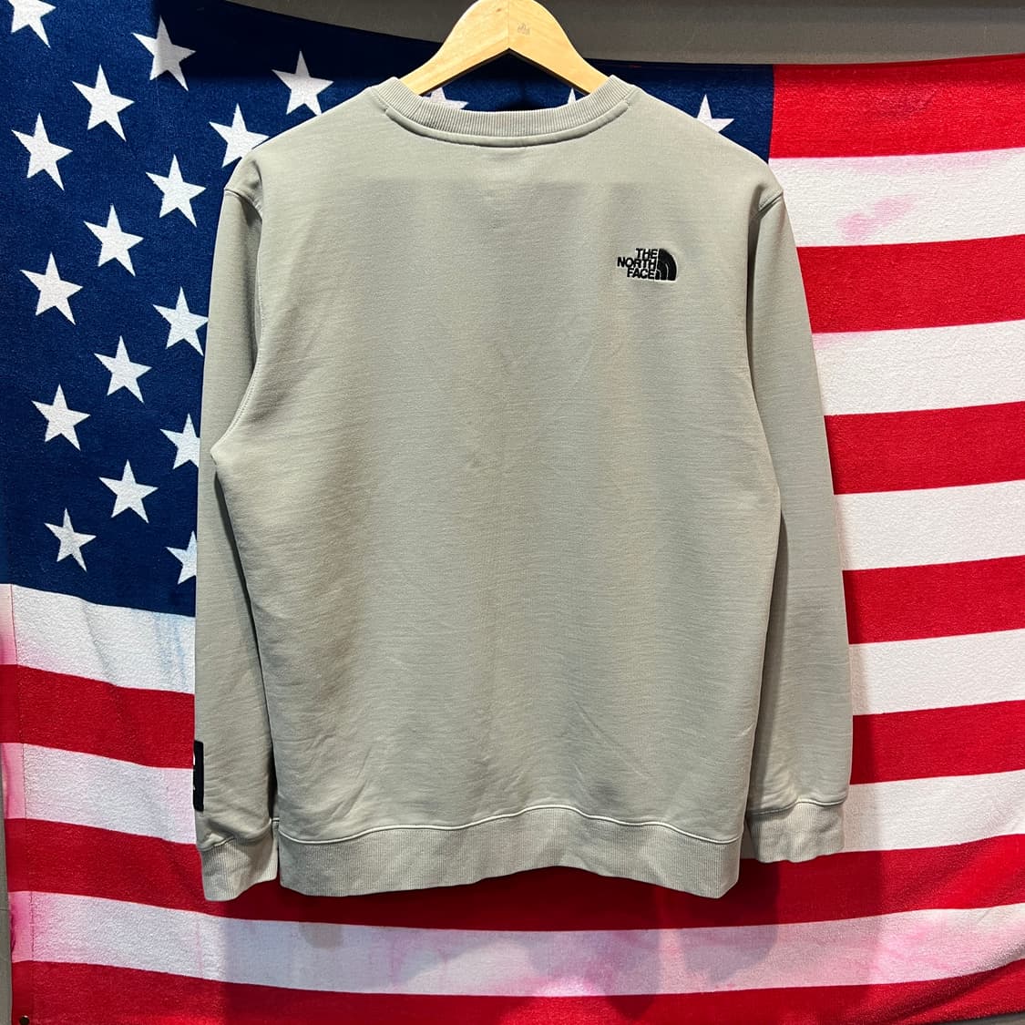 노스페이스 맨투맨 상품이미지2