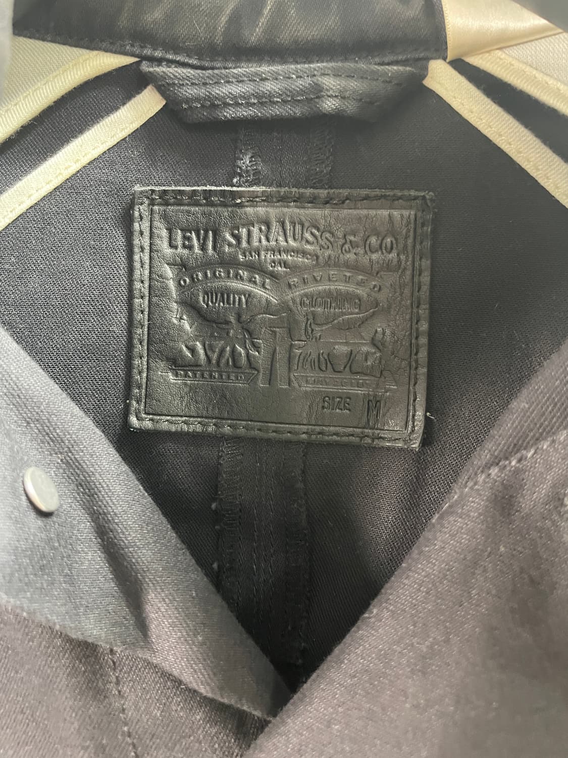 리바이스 화이트탭 블랙 트러커 자켓 (on.728) 상품이미지7