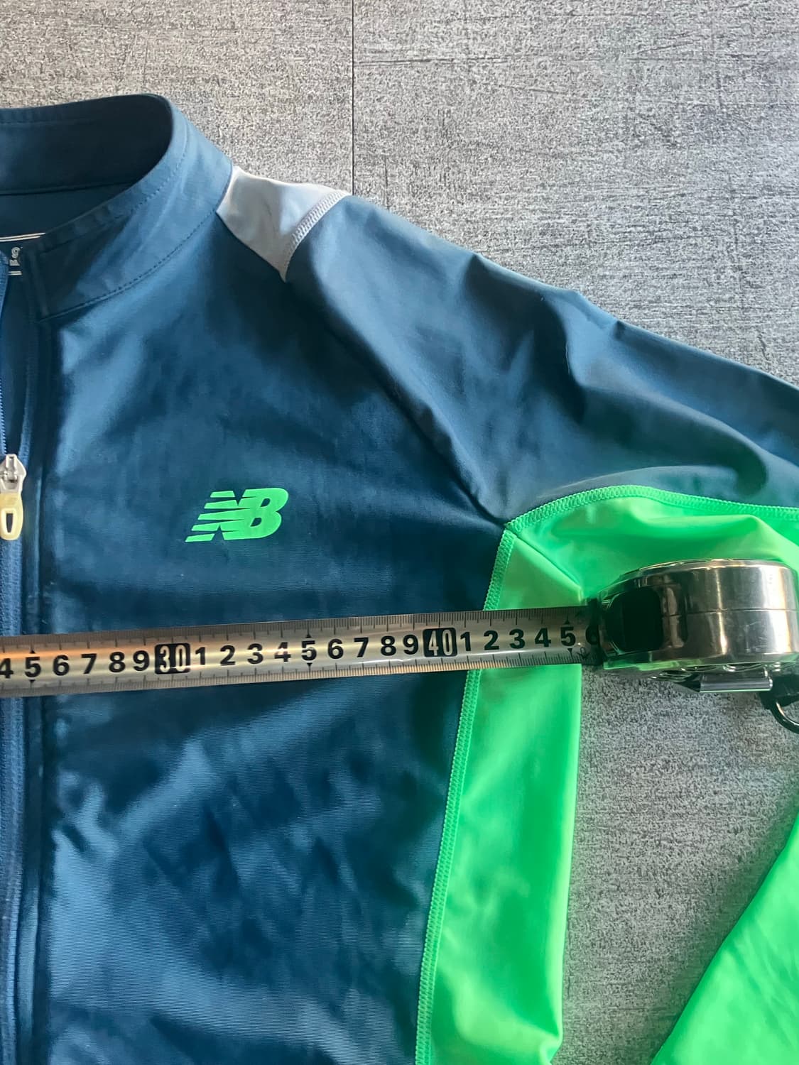 Newbalance 뉴발란스 가슴로고 기능성 러닝자켓 상품이미지2