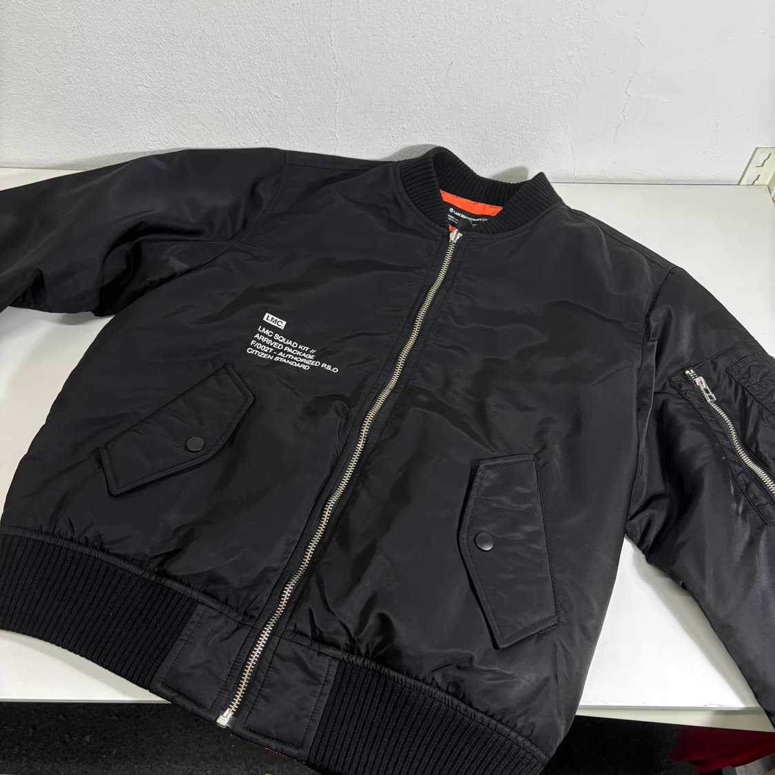 M LMC 엘앰씨 블랙 오버핏 리버시블 항공점퍼 상품이미지2