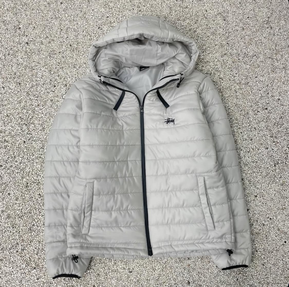 스투시 그레이 경량후드 패딩 상품이미지1