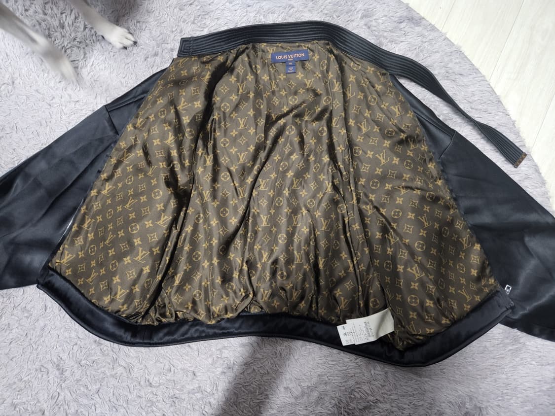2022 ss 루이비통 보머재킷 네고가능 상품이미지3