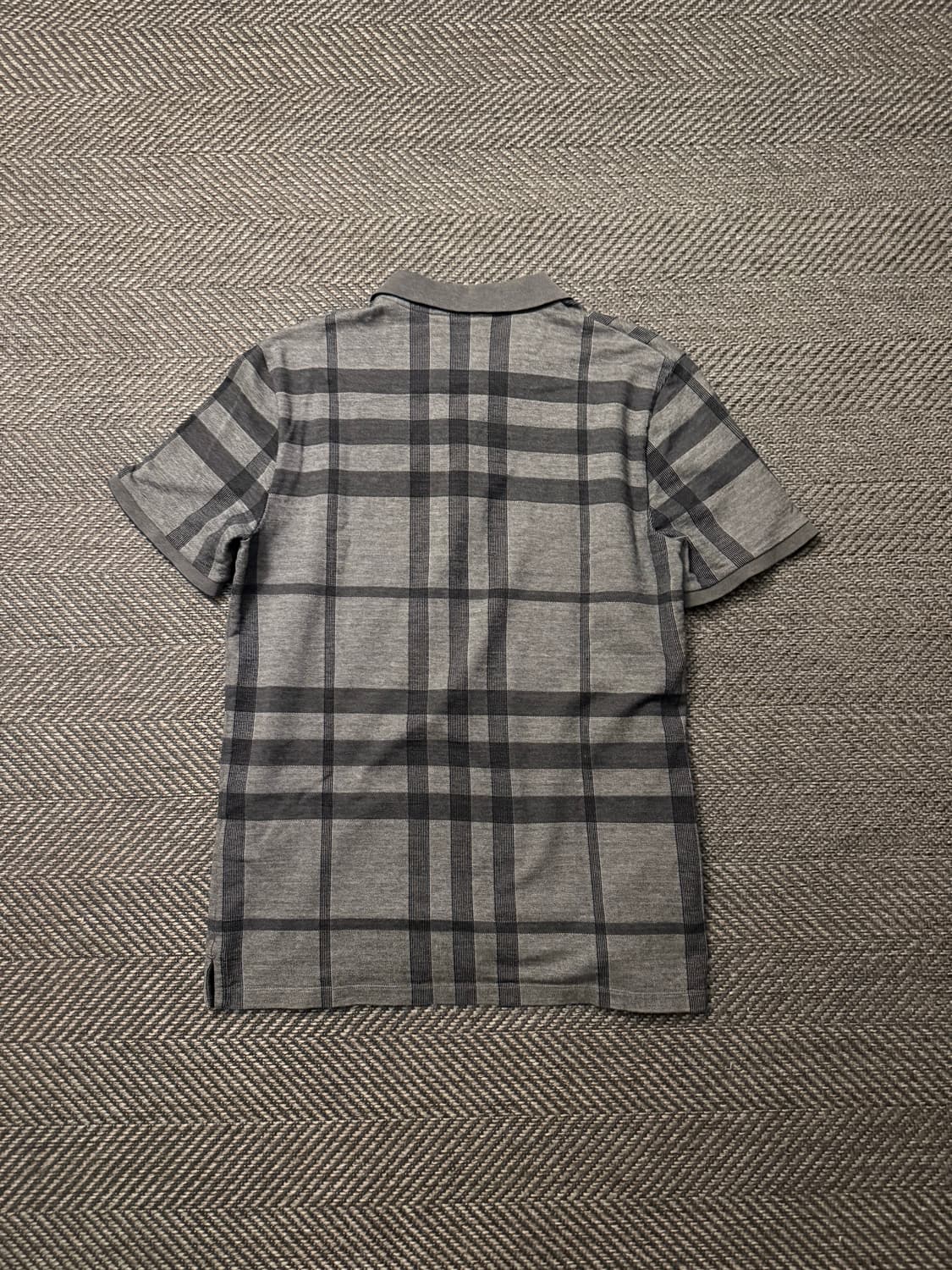 버버리 체크 pk 카라티 M 상품이미지3