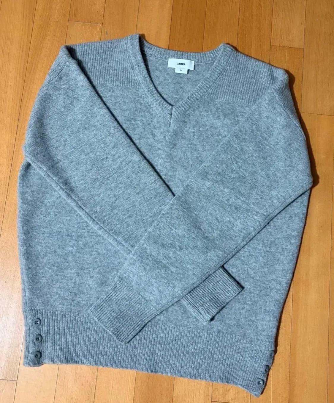 라벨아카이브 윈슬로 브이넥 니트 스웨터 상품이미지3
