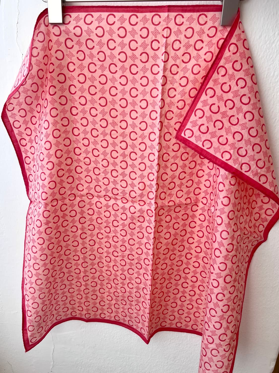 셀린느 핑크 모노그램 코튼 스카프 상품이미지3