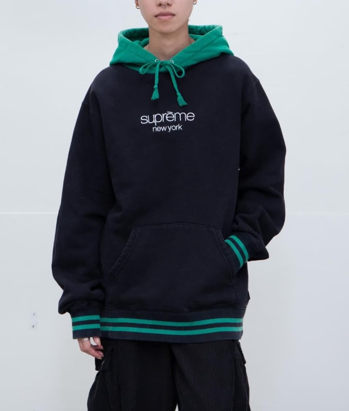 슈프림 클래식 로고 후드 투톤 상품이미지1