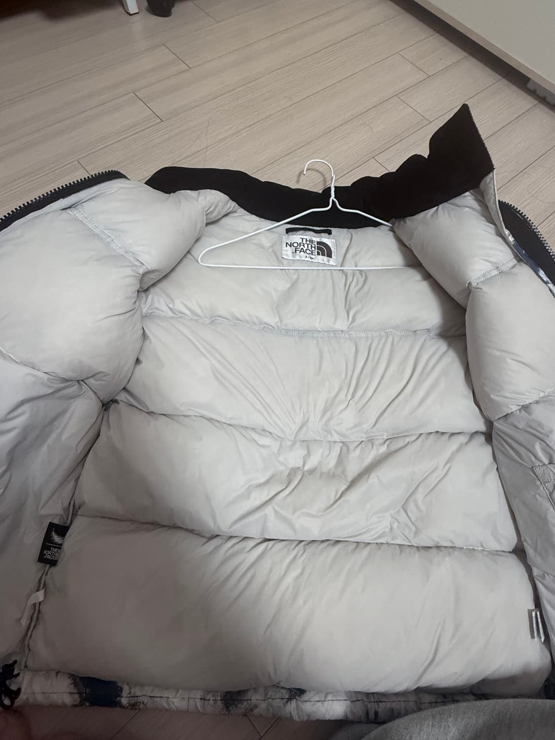 노스페이스 화이트라벨 지구패딩 S 상품이미지8