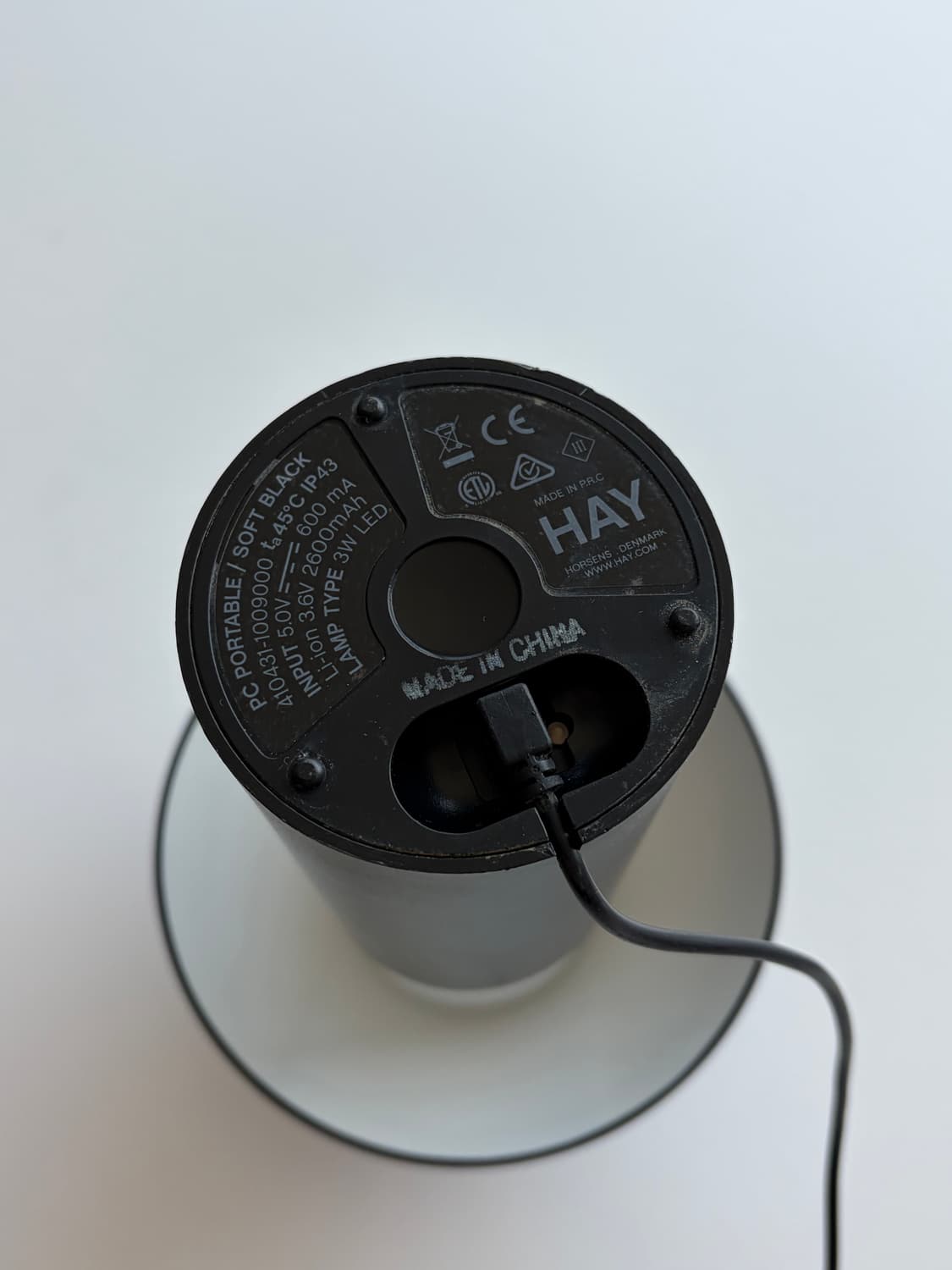 [미드센추리] HAY 포터블 무선 테이블 조명 램프 블랙 상품이미지4