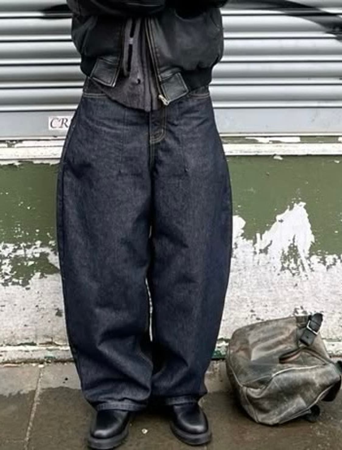 Estudio Niksen Raw Denim Balloon Jeans 상품이미지4