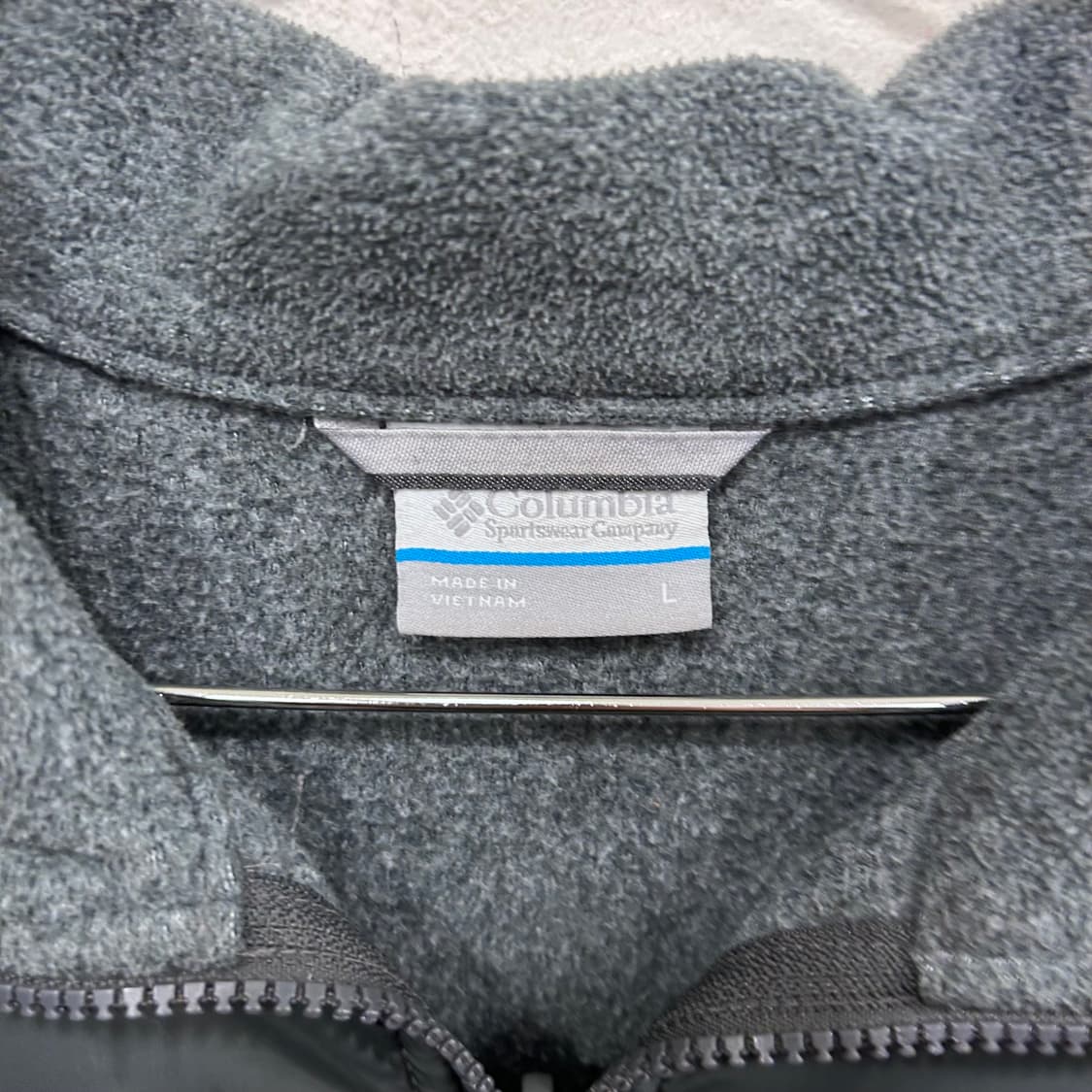 컬럼비아 나일론패치 하이넥 경량 플리스 상품이미지3