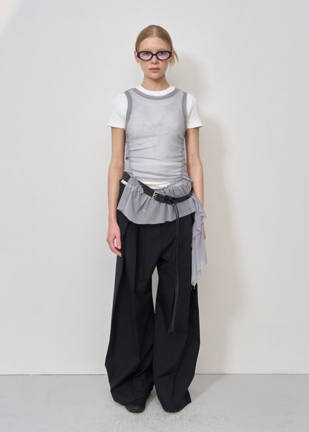 LCDC Mesh trill sleeveless top 상품이미지1