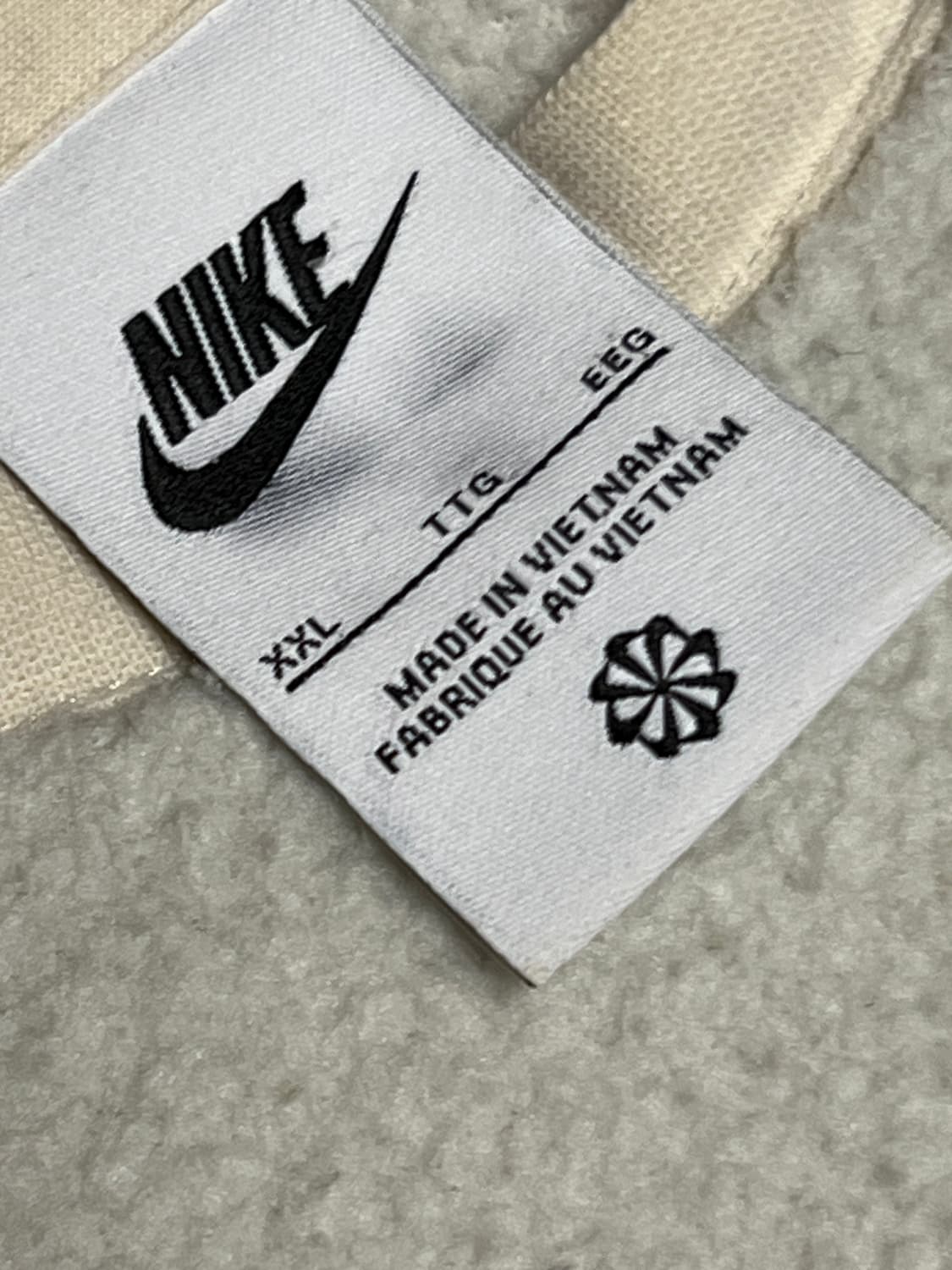 나이키 빅로고 플리스 맨투맨 XXL 아이보리 상품이미지3