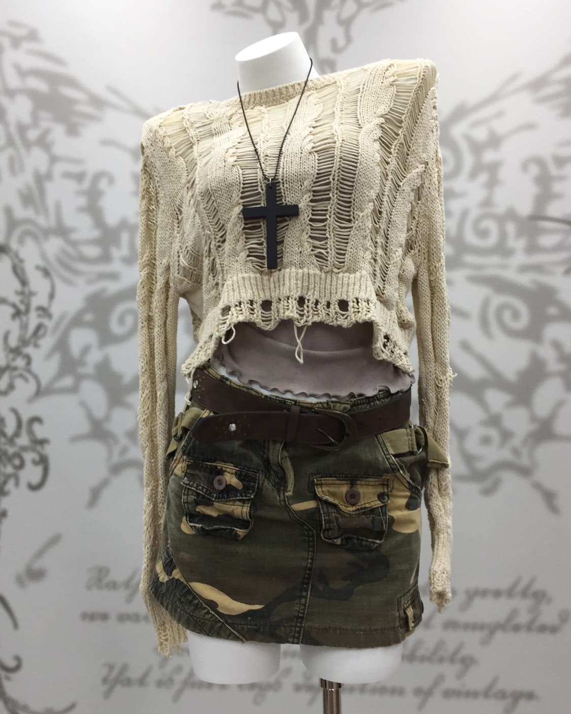 Grunge crop knit 상품이미지1