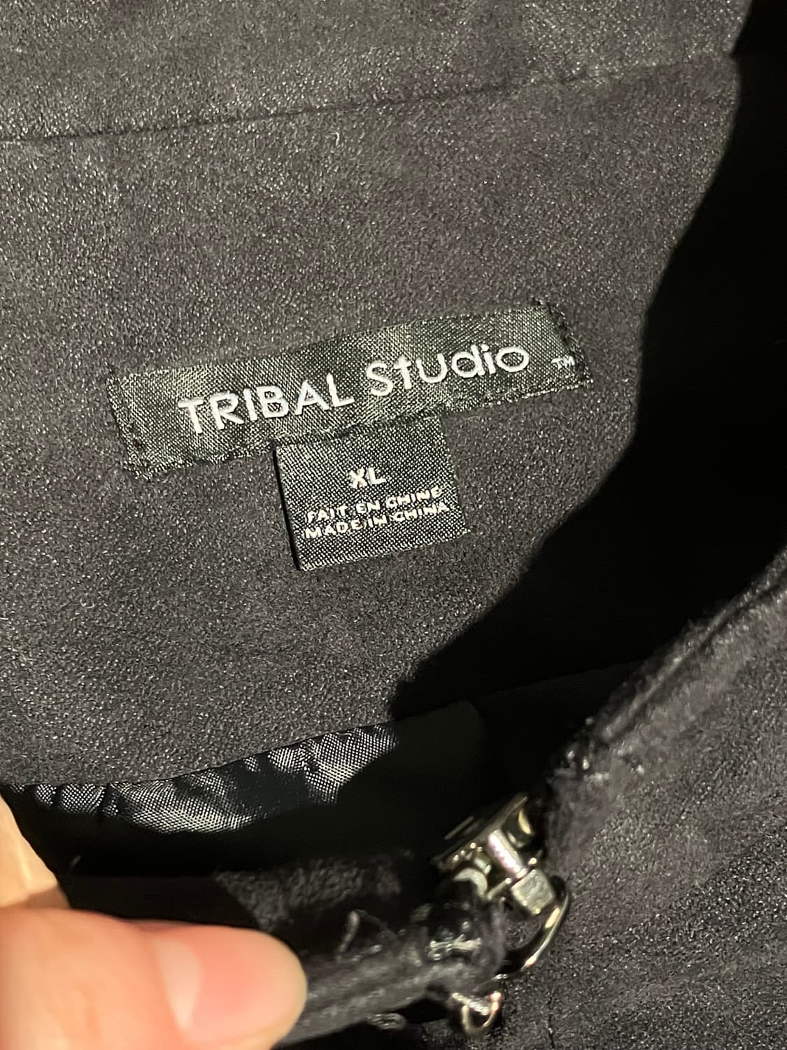 Tribal Studio 블랙 스웨이드 집업 자켓 상품이미지4