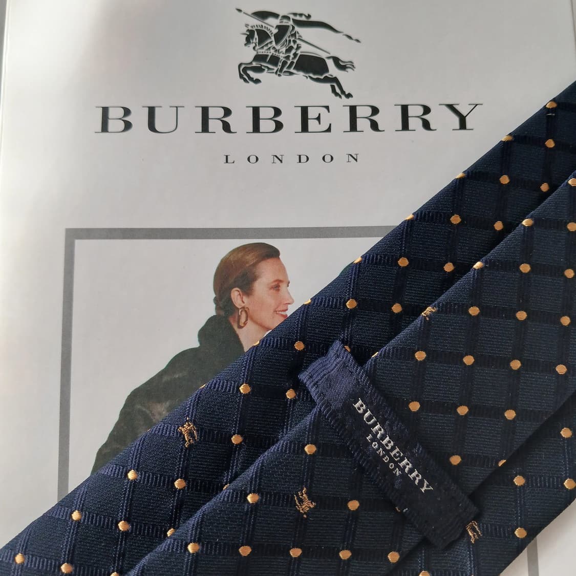 버버리 실크 기마사 자수 체크 넥타이 9.6cm A+등급 A19059
 상품이미지5