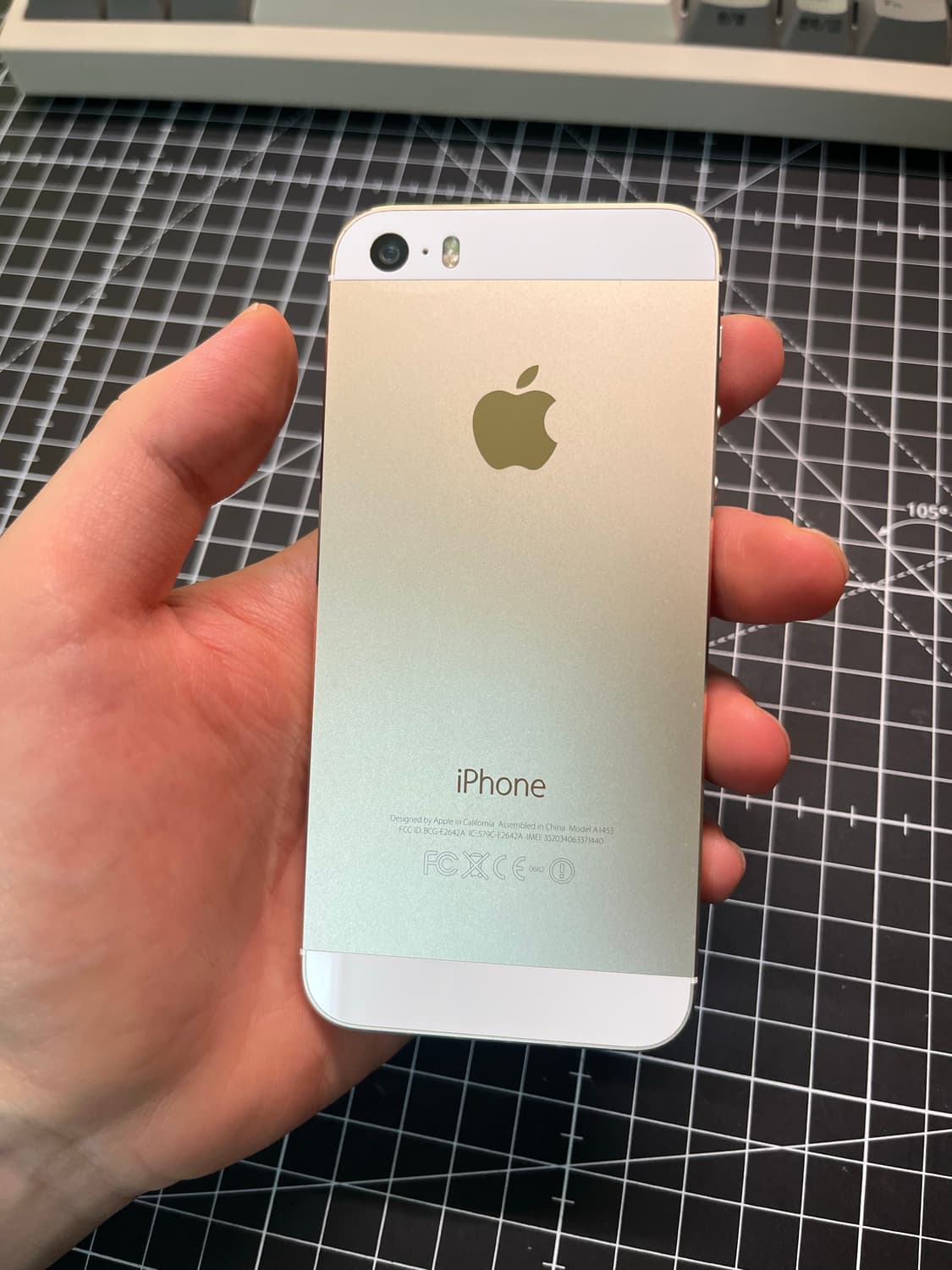 최상급 아이폰 5s 샴페인골드 32gb 일본판 상품이미지2