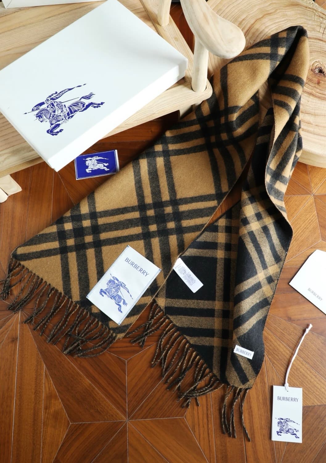 25FW버버리 캐시미어브라운 체크 머플러 남여공용 상품이미지4