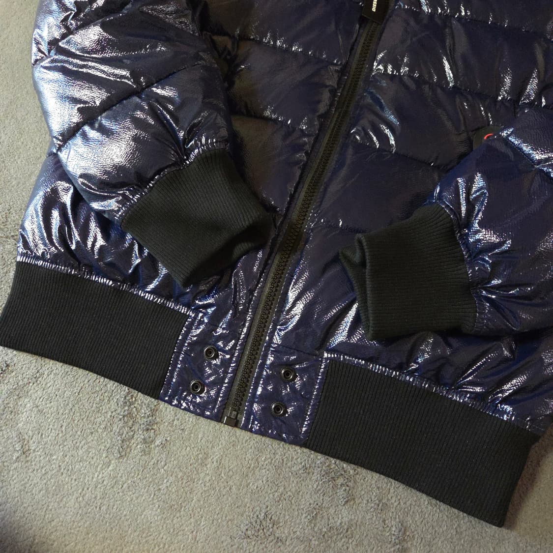 디젤 글로시 유광 봄버 패딩 자켓 L 105-110 상품이미지5