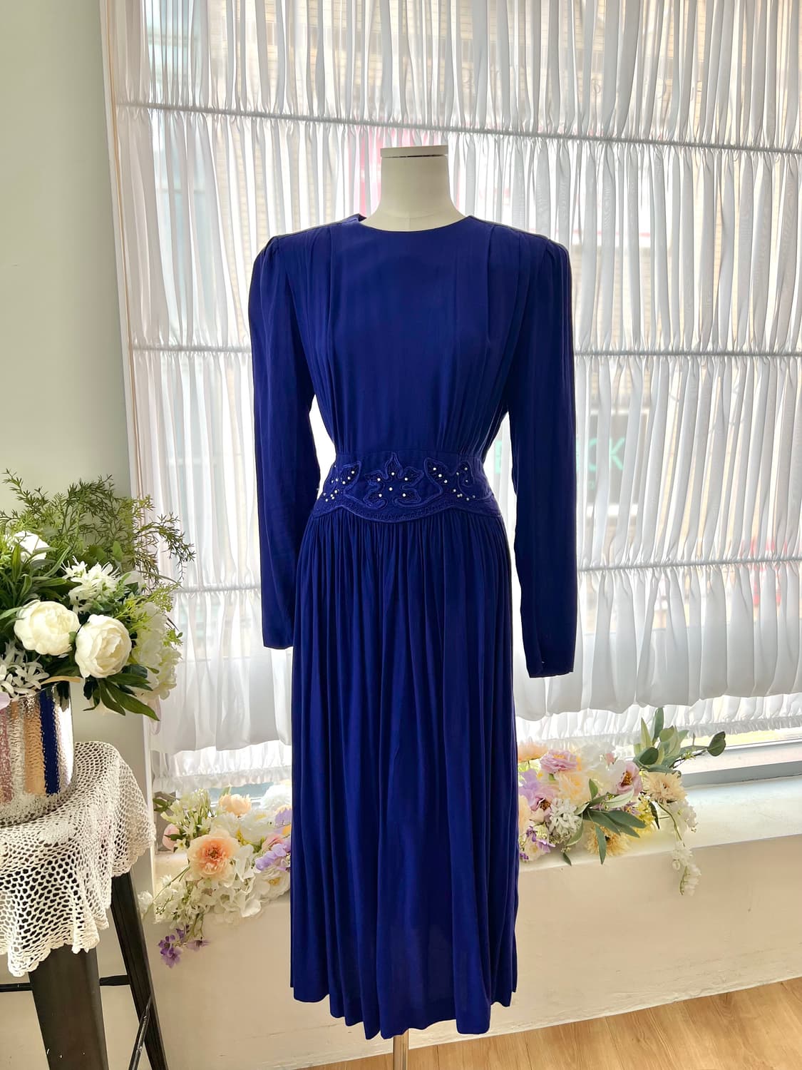 로열 블루 비즈 웨이스트 스모크 원피스 상품이미지3