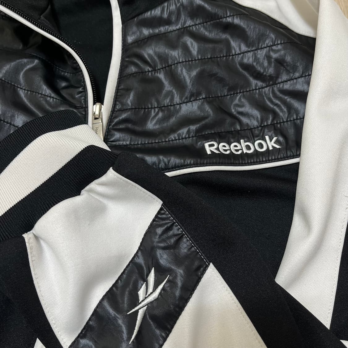 리복 올드스쿨 자수로고 배색 트랙탑 져지 XL(105) 상품이미지4