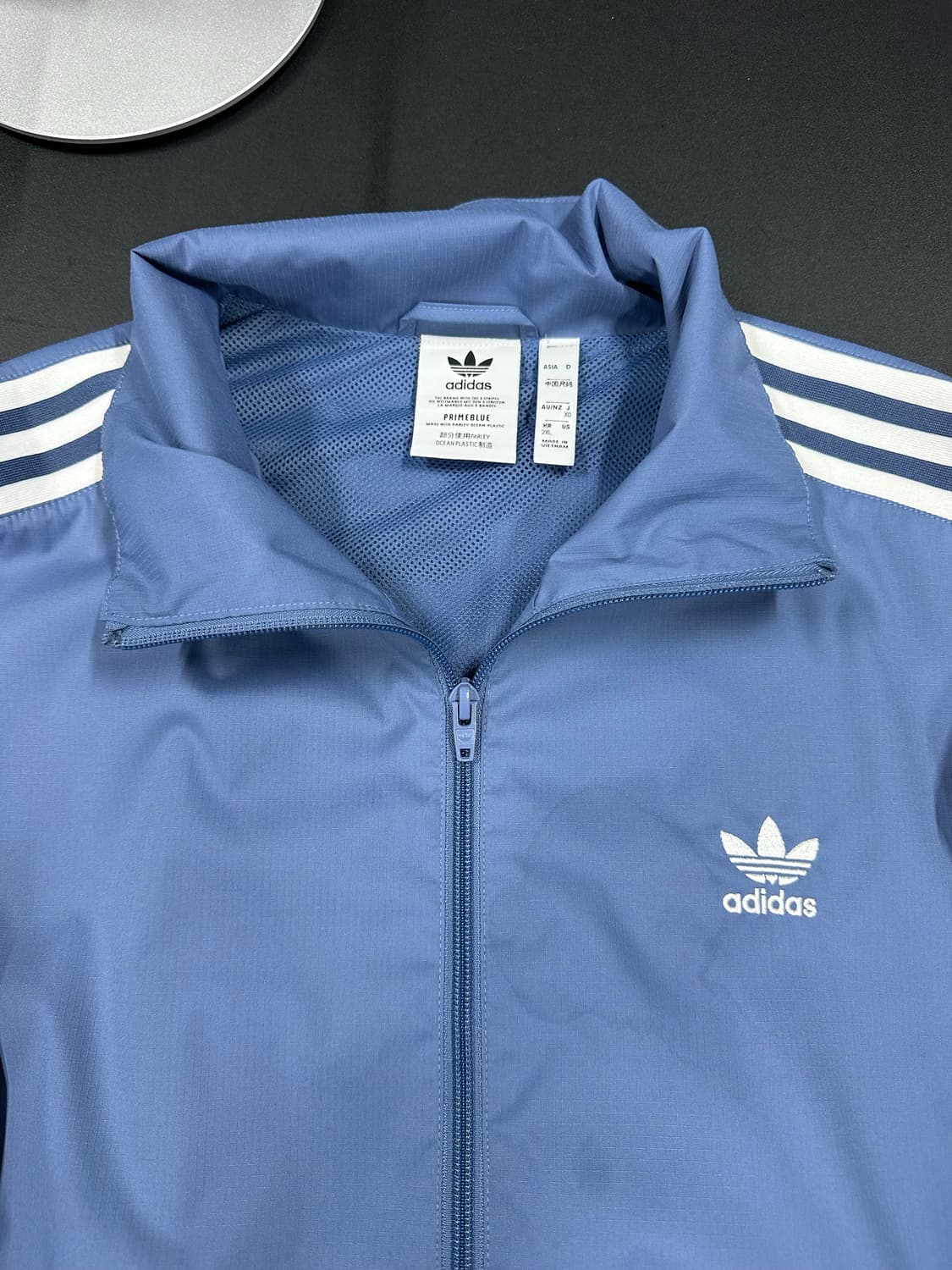 아디다스 3D 트레포일 3 스트라이프 트랙탑 바람막이 상품이미지5