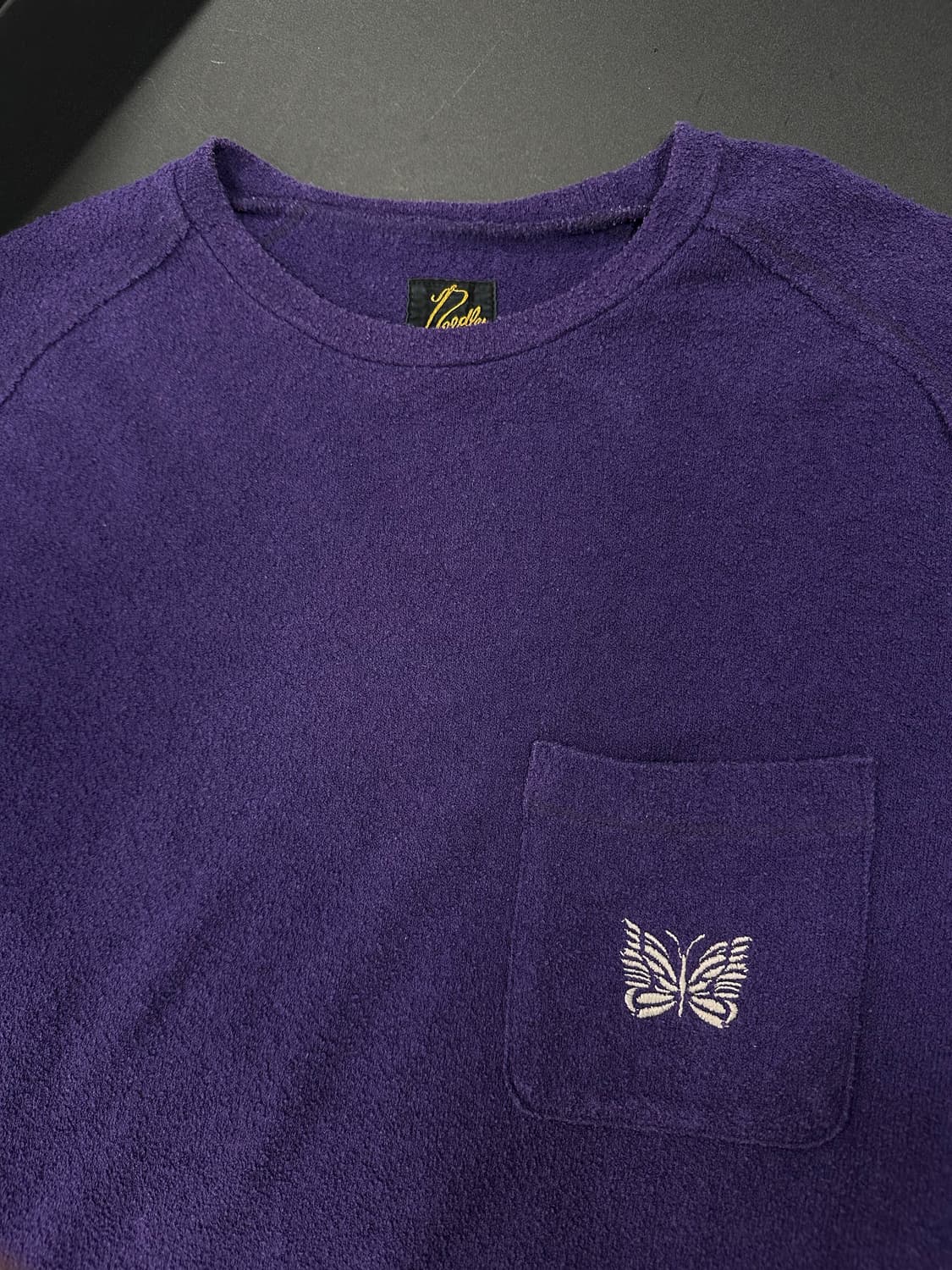 니들스 태리 빠삐용 EMB 포켓 티셔츠 반팔 퍼플 상품이미지5