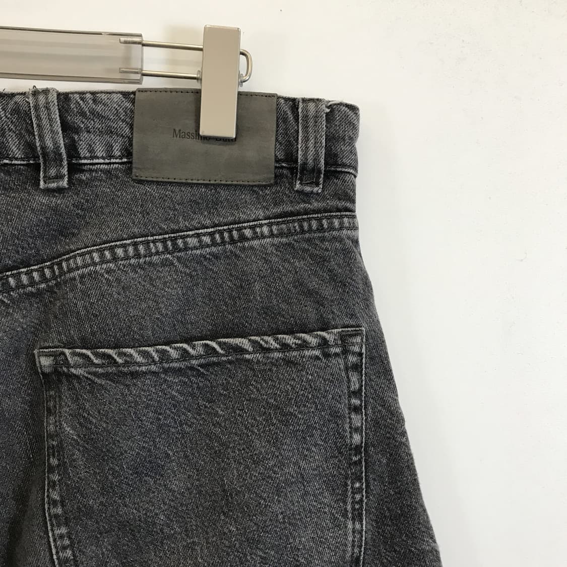 마시모두띠 와이드핏 흑청데님 [34인치] 상품이미지4