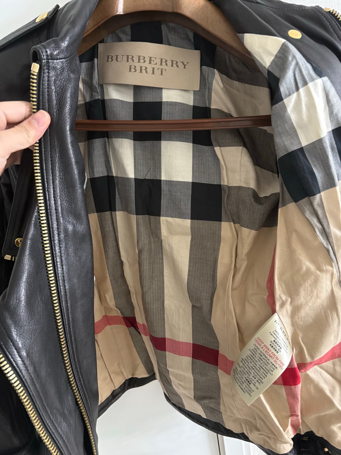 버버리 여성 가죽 라이더 자켓 상품이미지3
