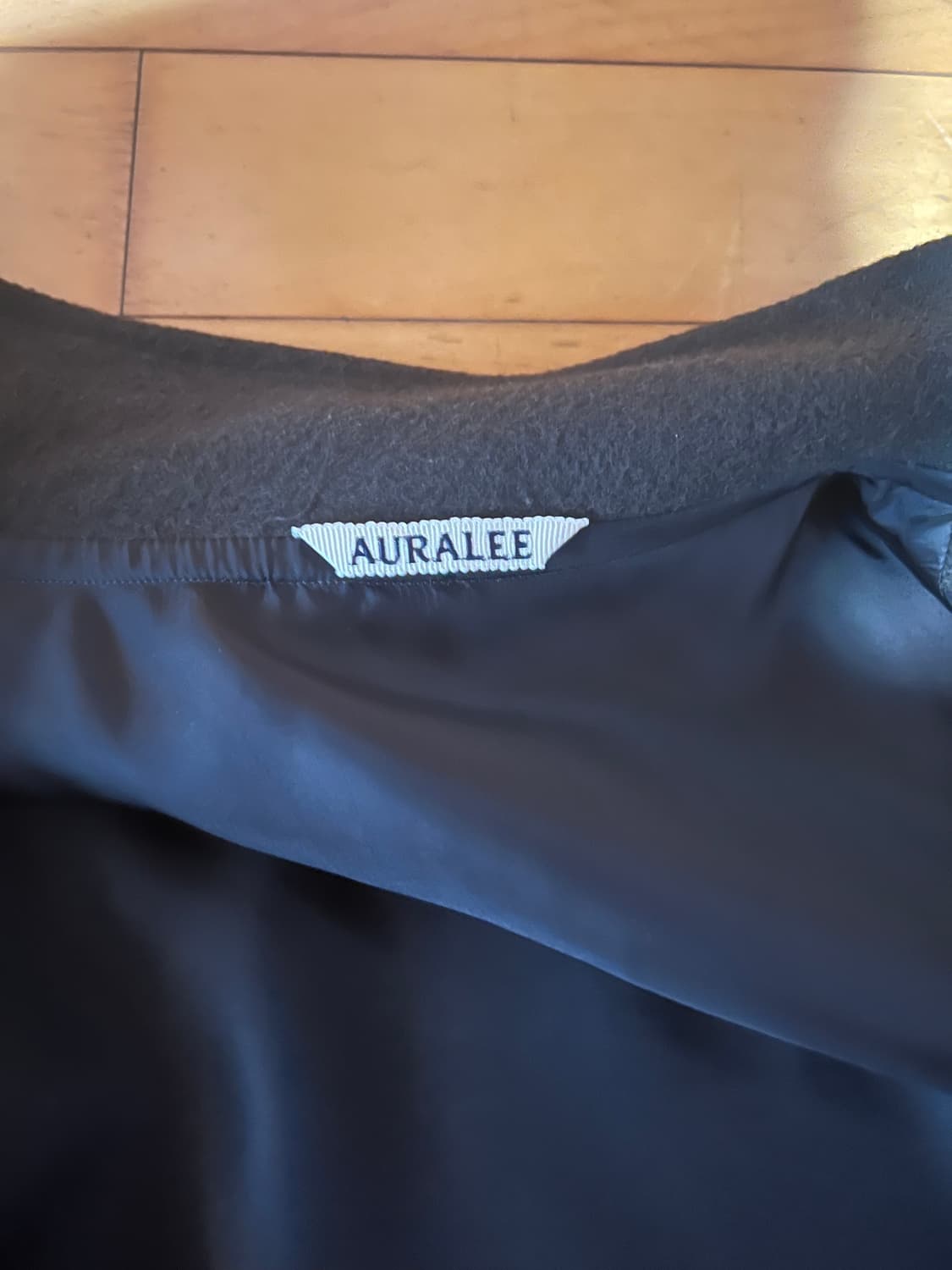 24AW 오라리 카멜 블루종 다크브라운 4 판매 합니다 상품이미지3