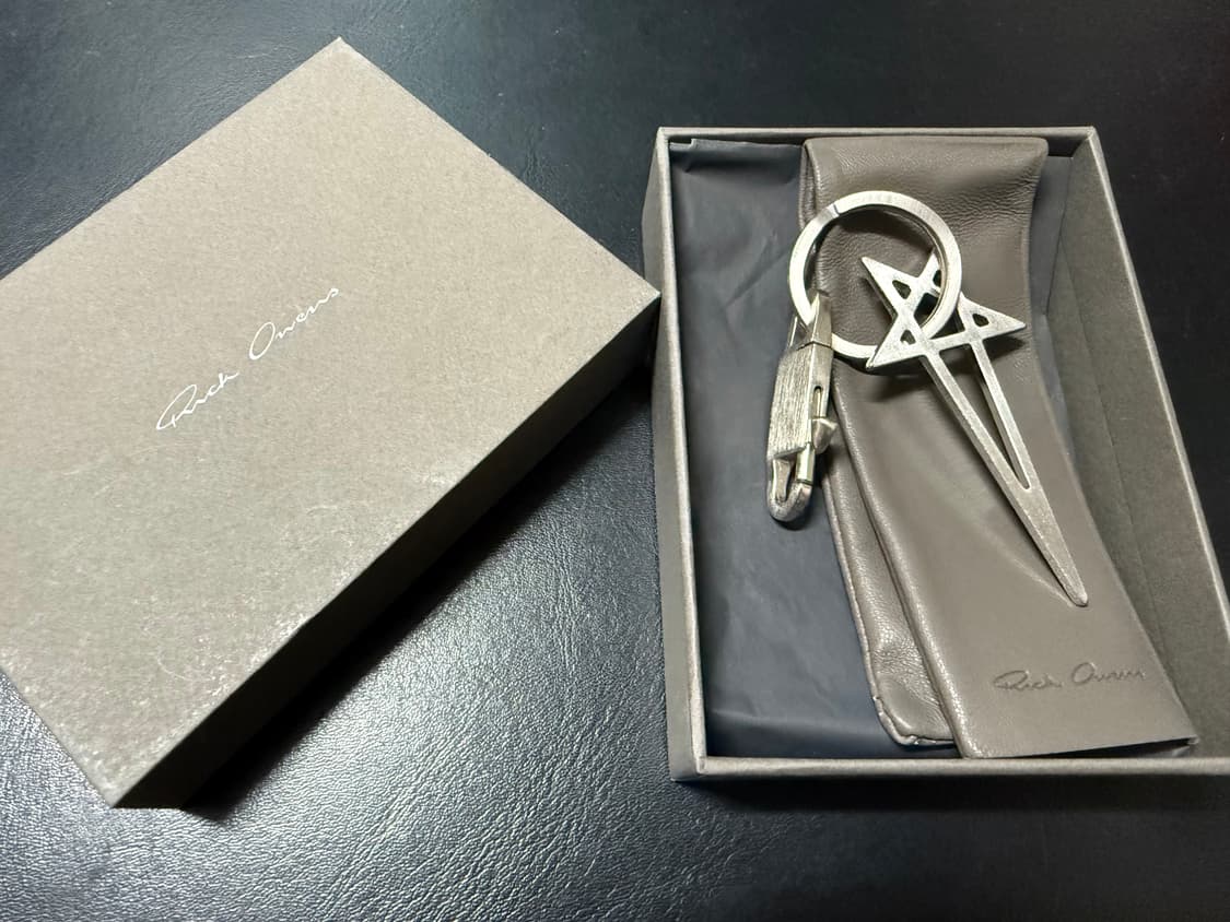 [os] 릭오웬스 펜타그램 키링 상품이미지2