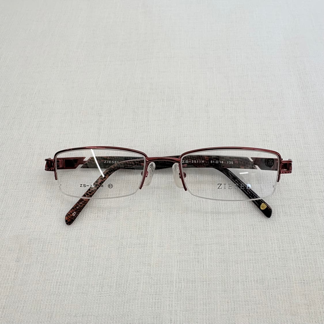 ZIESEL 레드 스퀘어 반무테 상품이미지5