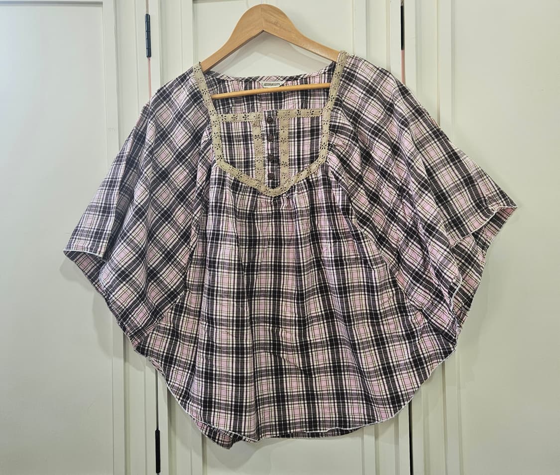 딸기초코 체크 판쵸블라우스 상품이미지1