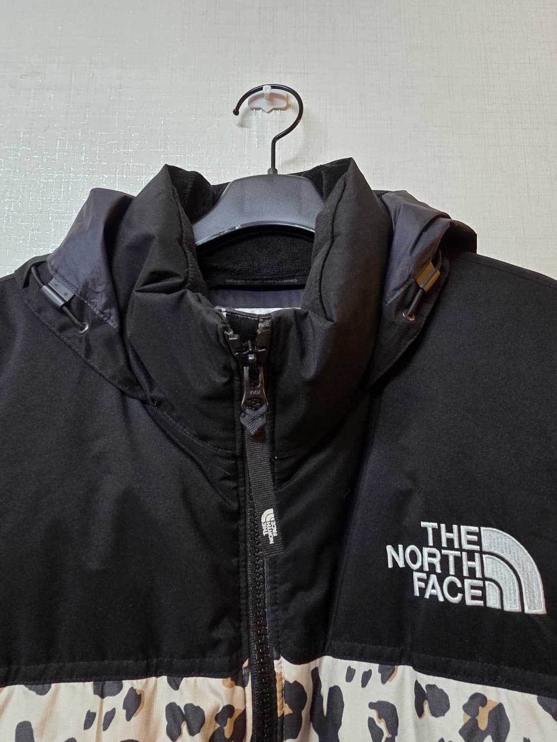 노스페이스 눕시 레오파드 패딩 상품이미지6