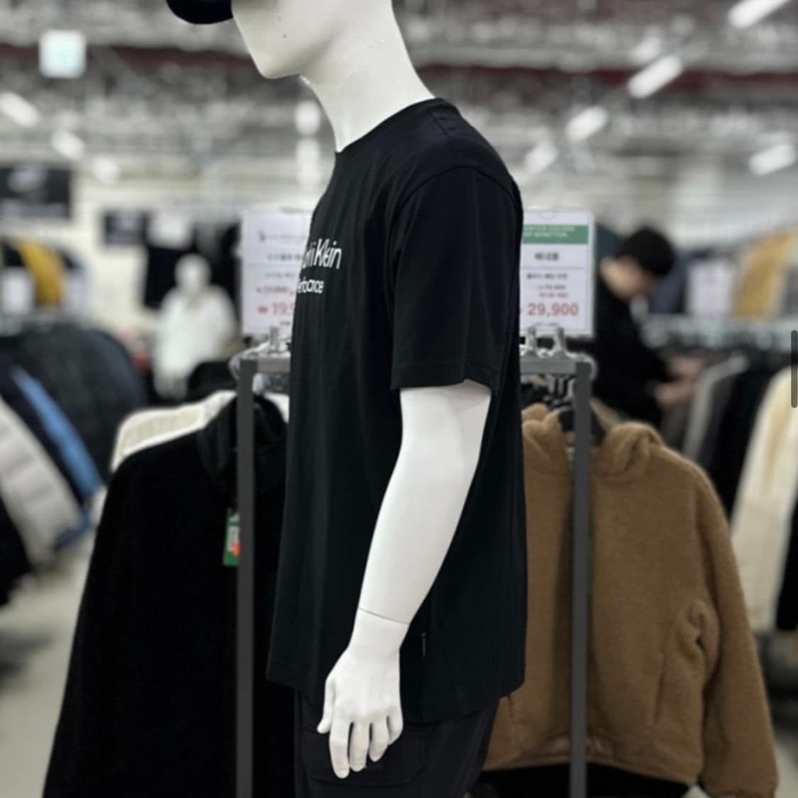 남성) 25SS CALVIN KLEIN 퍼포먼스 반팔 티셔츠 상품이미지3