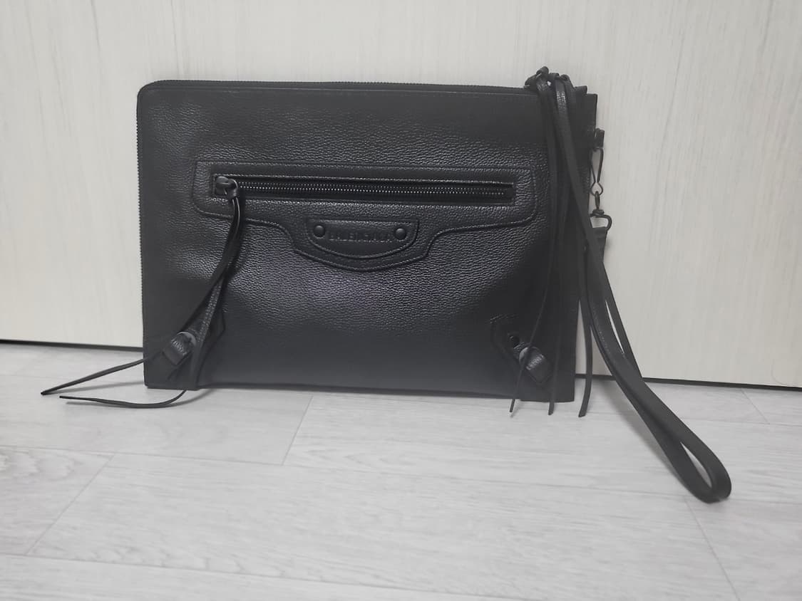 발렌시아가 모터시티 클러치 라지 블랙 640114 15Y07 상품이미지10