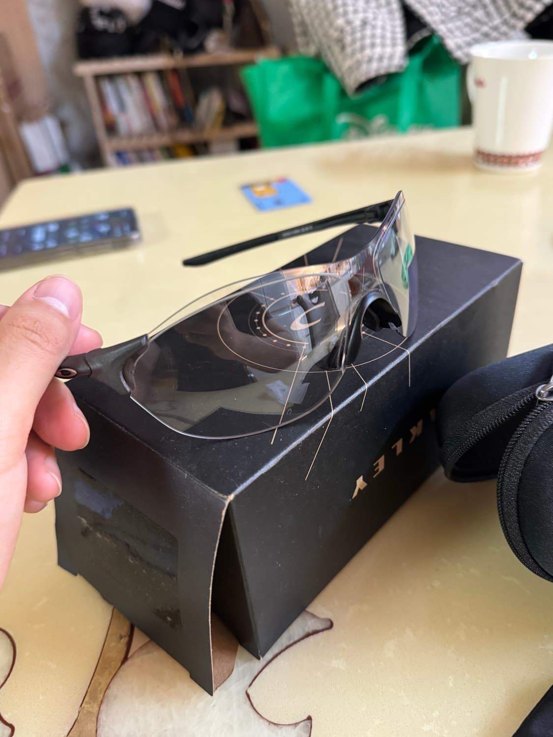 오클리 ev제로 스위프트 변색렌즈 상품이미지2