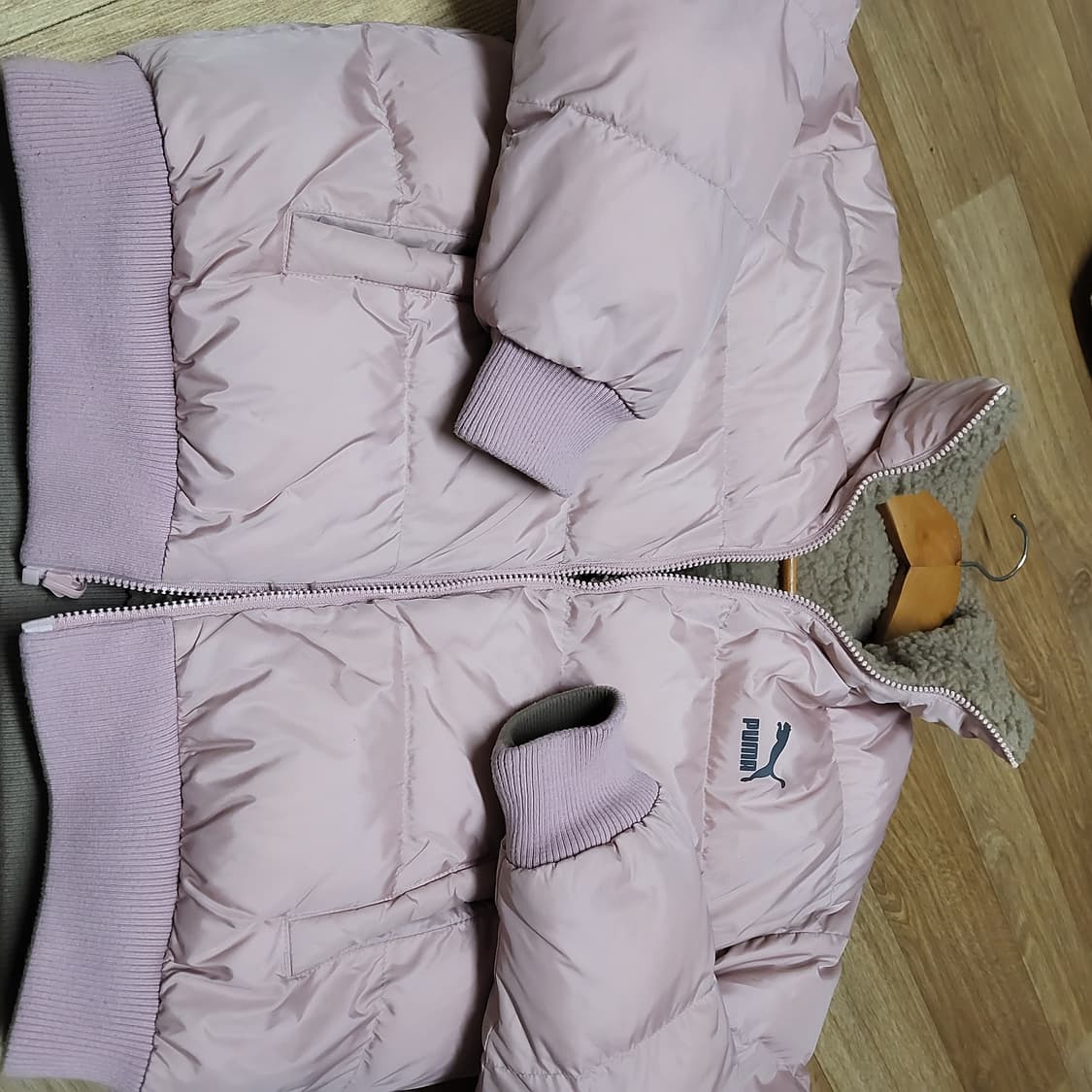 푸마 퓨마 리버시블 숏 여자 패딩 뽀글이 뽀그리 딸기우유 55 66 상품이미지4