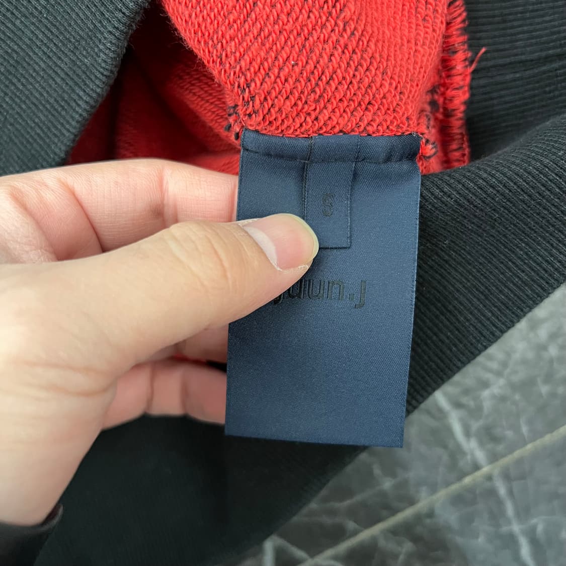 준지 디스트레스드 스웻 셔츠 블랙 상품이미지6