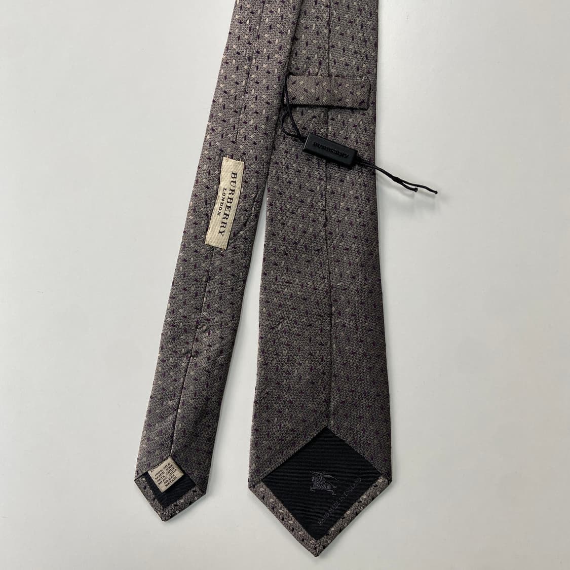  버버리 심플로고 명품 정품 넥타이 (Burberrys)8.2cm 상품이미지3