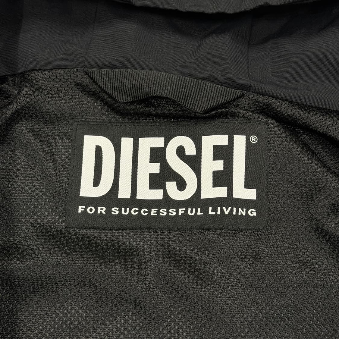 디젤 J 하이브스 콘트라스트 파이핑 윈드브레이커 블랙 L 상품이미지4