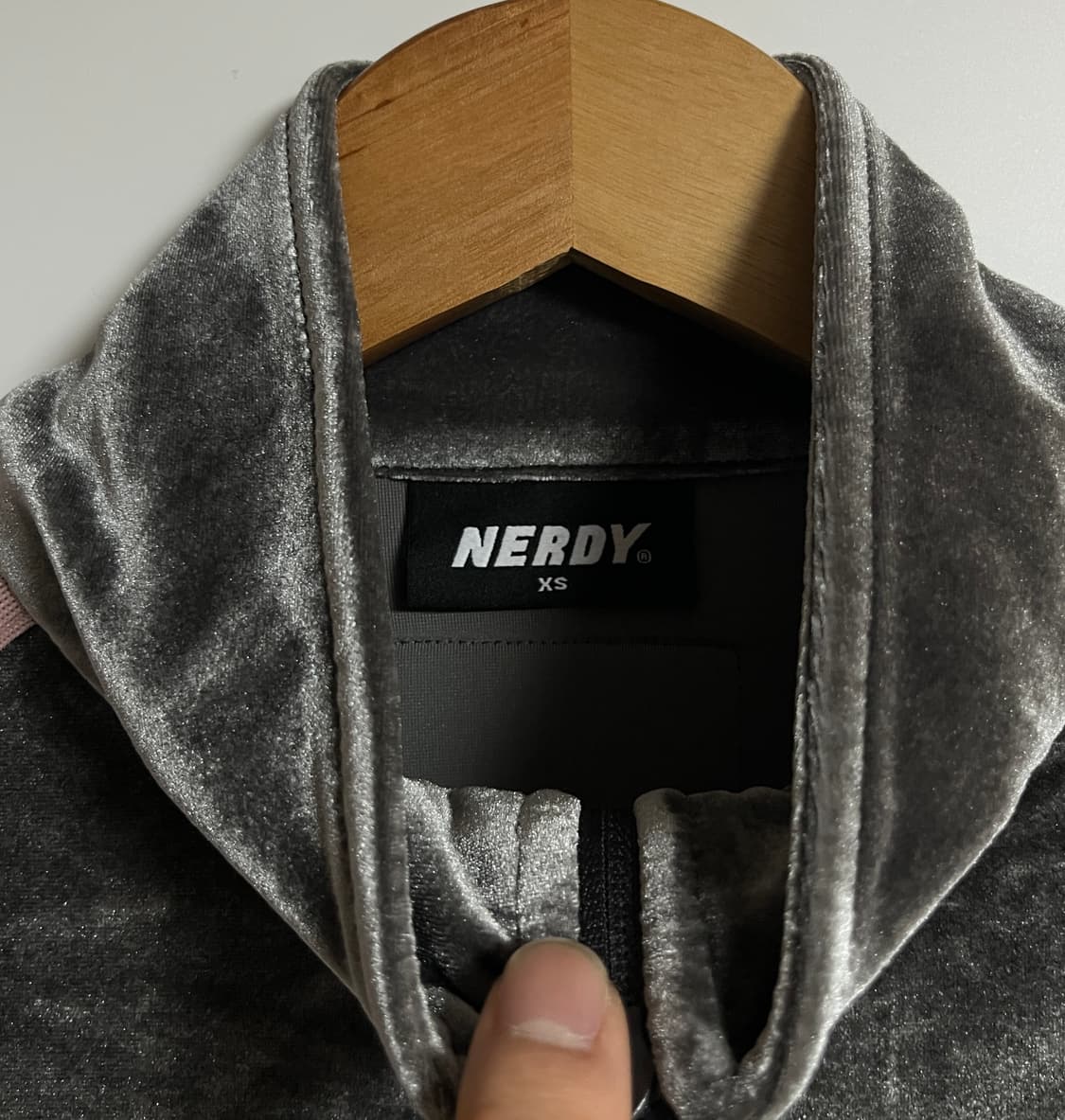 널디 오버핏 벨벳 져지 트랙탑 그레이 핑크 XS 상품이미지6