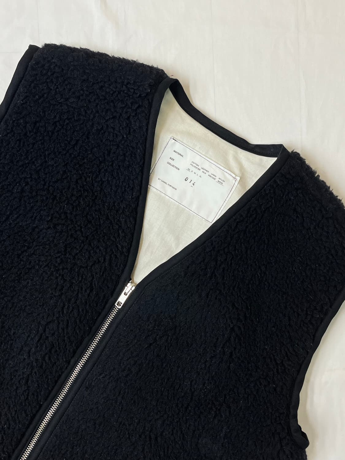 XS) 카미엘포트젠스 플리스 베스트 블랙 상품이미지2