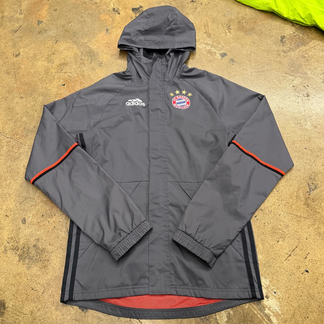 [정품/90] 아디다스 FC 바이에른 뮌헨 후드 바람막이 b16 상품이미지2