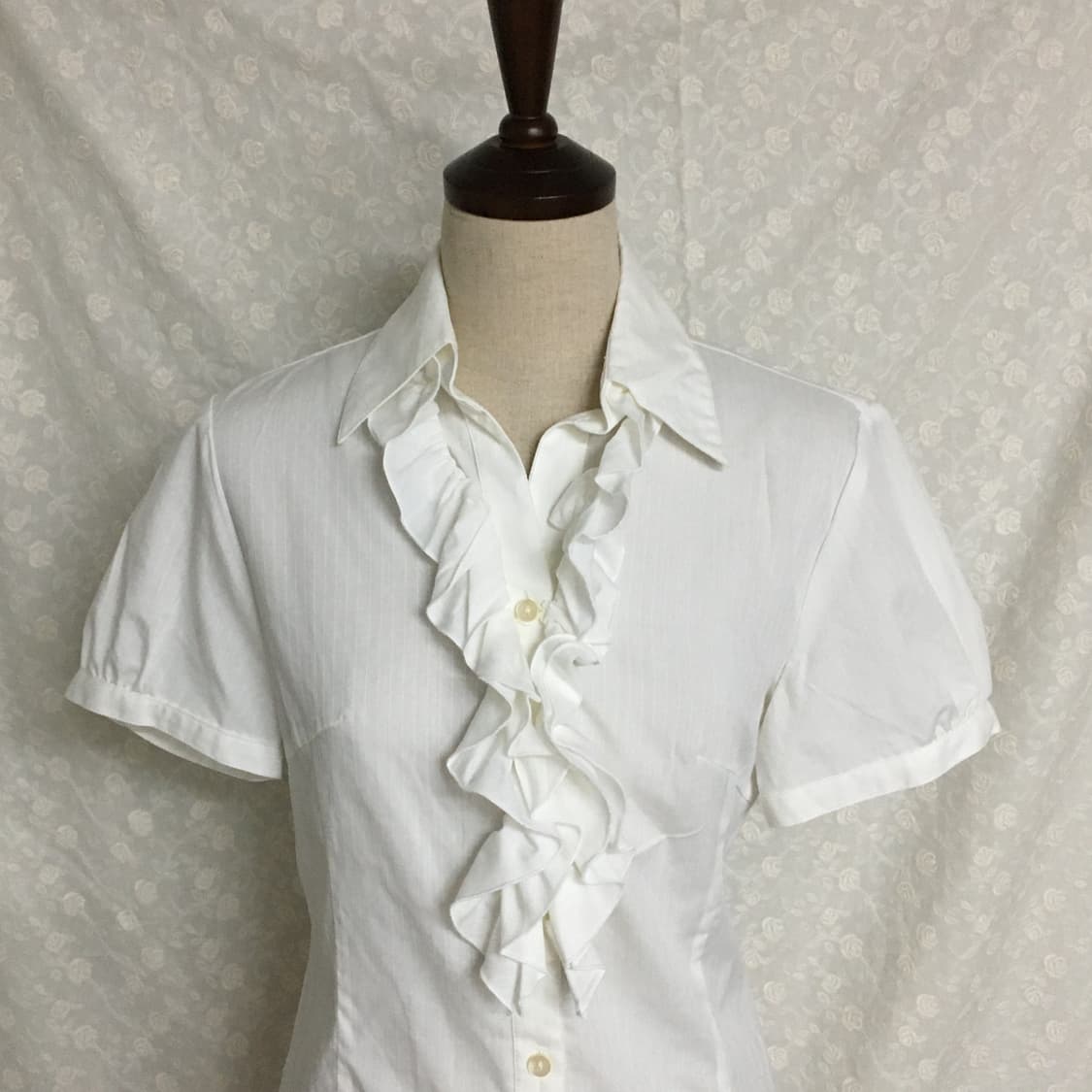 빈티지 화이트 프릴 블라우스 / 여성 슬림핏 / 클래식 셔츠 상품이미지2