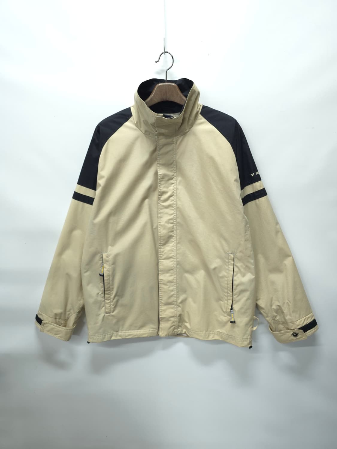 반스 90s 테크니컬 기능성 바람막이 자켓 (110) 상품이미지1