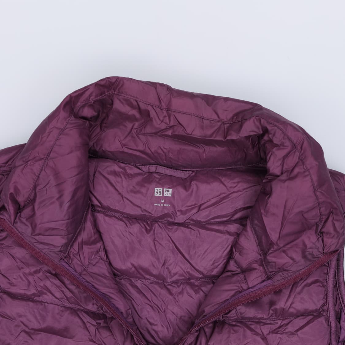 M 유니클로 여성 경량 패딩조끼 0417H1 상품이미지3